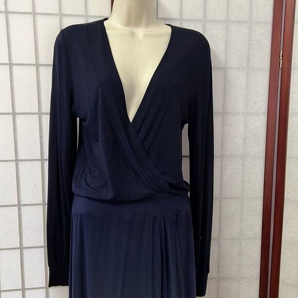 YOUNG FABULOUS & BROKE OMBRÉ NAVY /SLATE DEEP VNECK DRESS SIZE XS - Picture 5 of 7